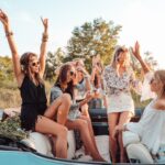 Weekend z przyjaciółkami. Jak wybrać nocleg, lokalizację i wyżywienie?