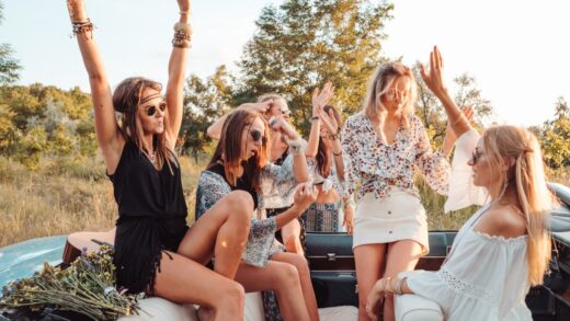Weekend z przyjaciółkami. Jak wybrać nocleg, lokalizację i wyżywienie?